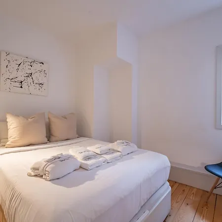 Loios Historic Center T2 Apartment Porto