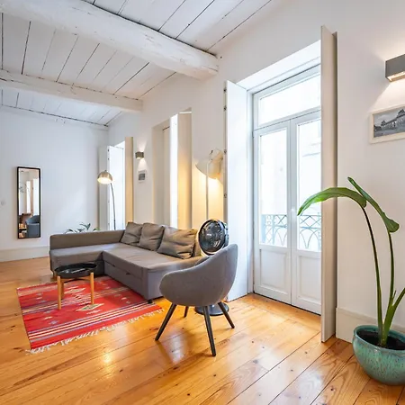 Apartment Loios Historic Center T2 *